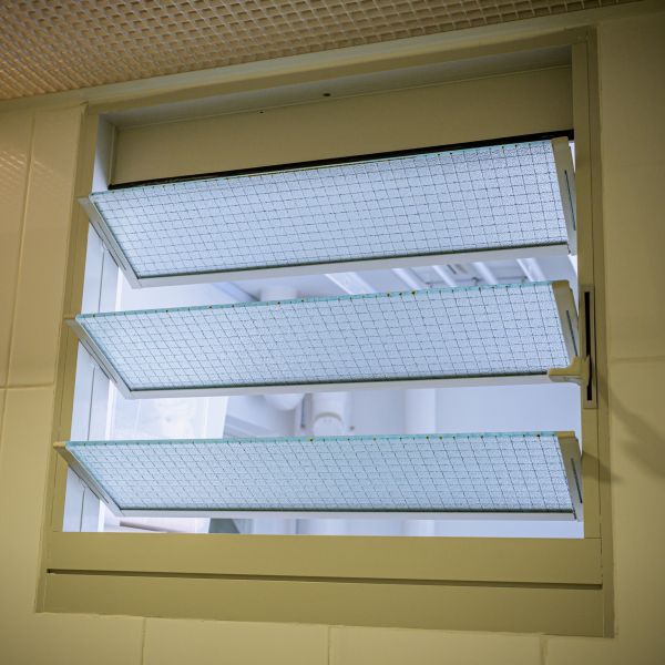 Cost of Slatted Window Repair in Marana