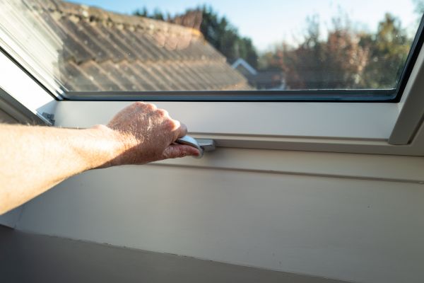 Cost of Pivot Window Repair in Marana